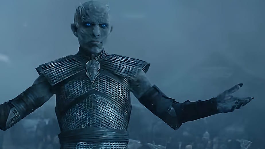 Le Roi de la Nuit, personnage de Game of Thrones aux yeux bleus.
