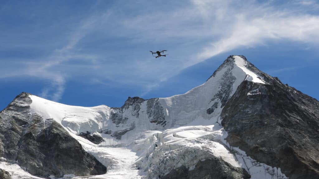 Sur le chemin de la cabane du Grand Mountet