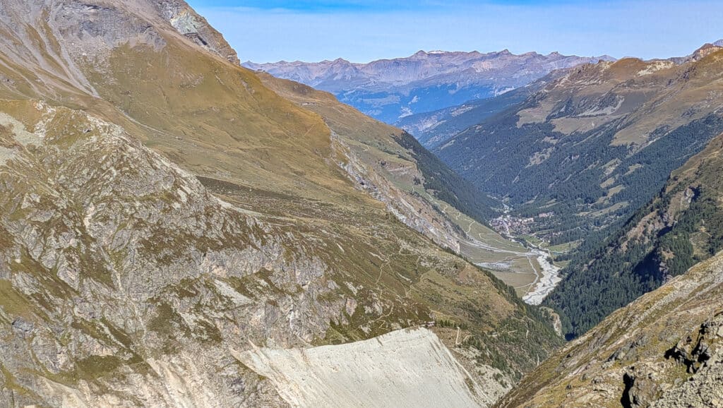 Sur le chemin de la cabane du Grand Mountet