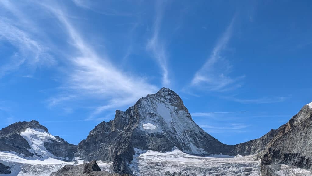Sur le chemin de la cabane du Grand Mountet